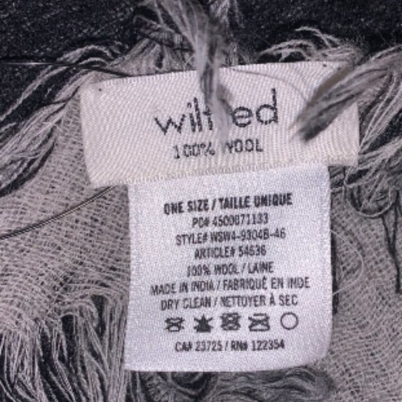 Wilfred Grey Blanket Scarf - Picture 2 of 6